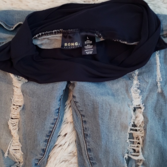 Wripped Maternity Jean's - Picture 4 of 4